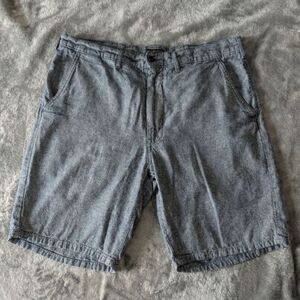 Levi’s Men's Size 34 Blue Linen Cotton Blend Chino Shorts Summer Chambray